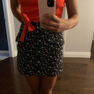 Aritzia little moon floral skirt with buttons